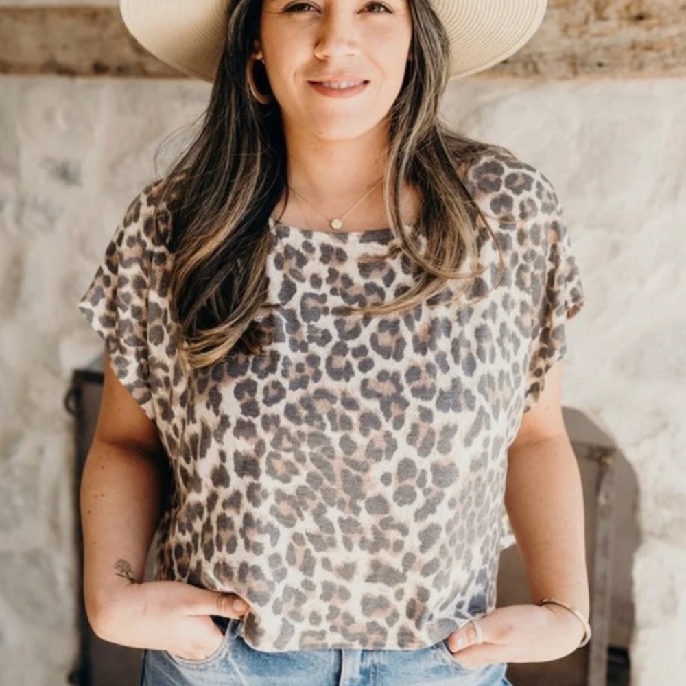 Carly Jean Los Angeles Leopard Print Crop Top